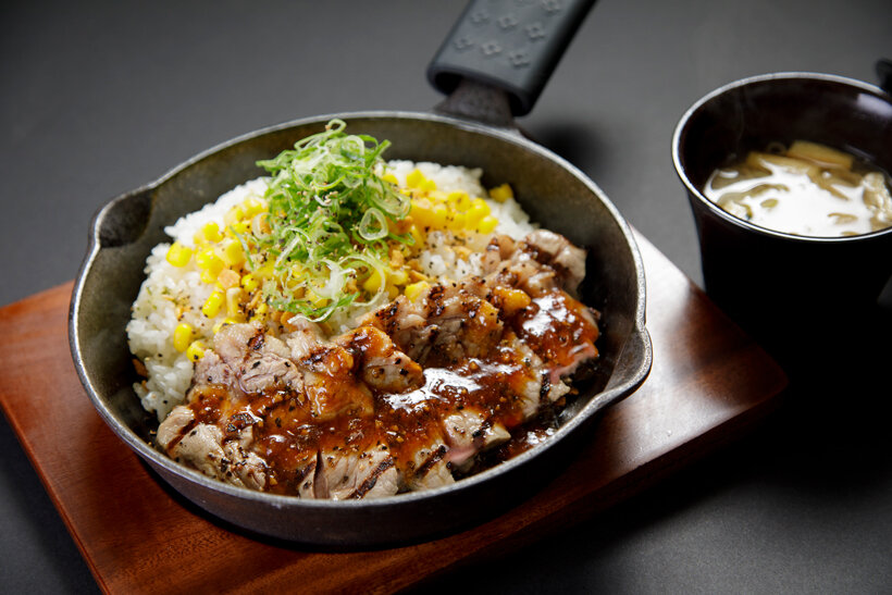 「名物ランチ「サーロインステーキ」