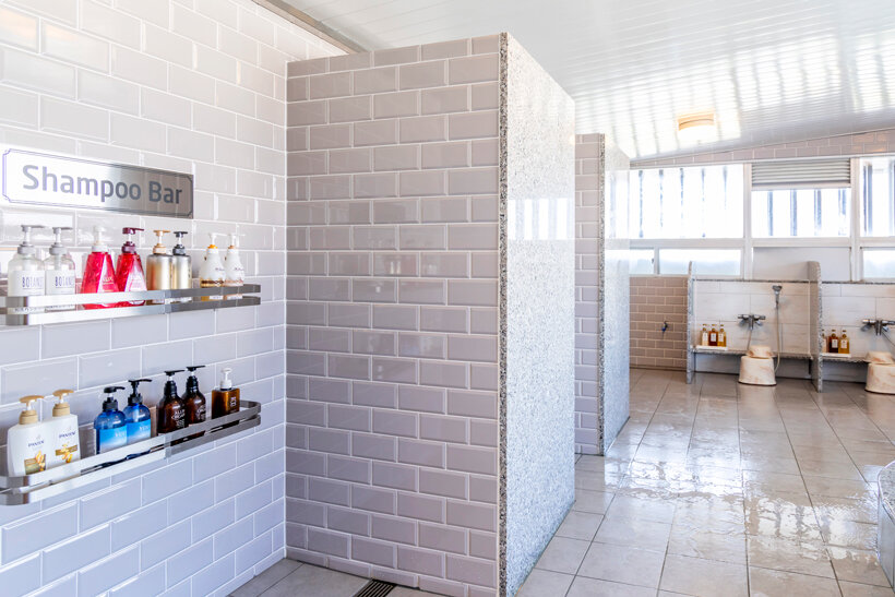 リニューアルした加茂カントリークラブのシャンプーバー